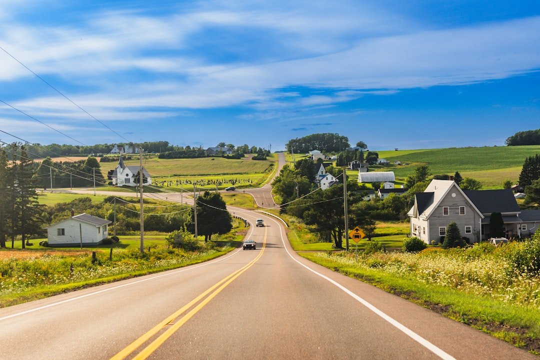 Photo urban and rural lifestyle benefits